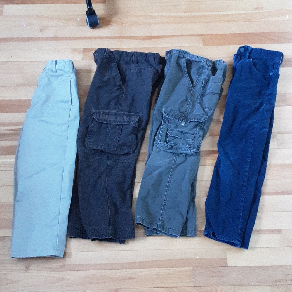Boy size 7 dress pants - 3 FOR 20$